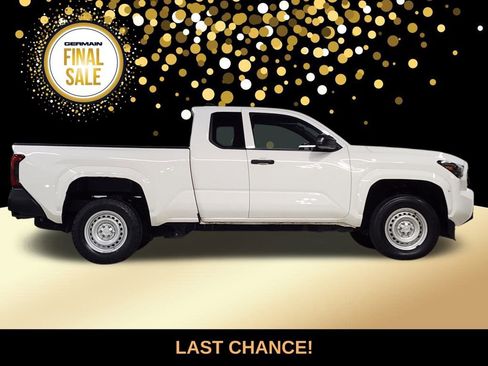 Used 2024 Toyota Tacoma SR image 5