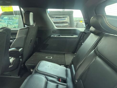 Used 2025 Ford Expedition Tremor AWD/4WD image 20