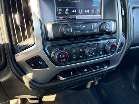 Used 2018 GMC Sierra 1500 SLE w/ SLE Value Package AWD/4WD image 25