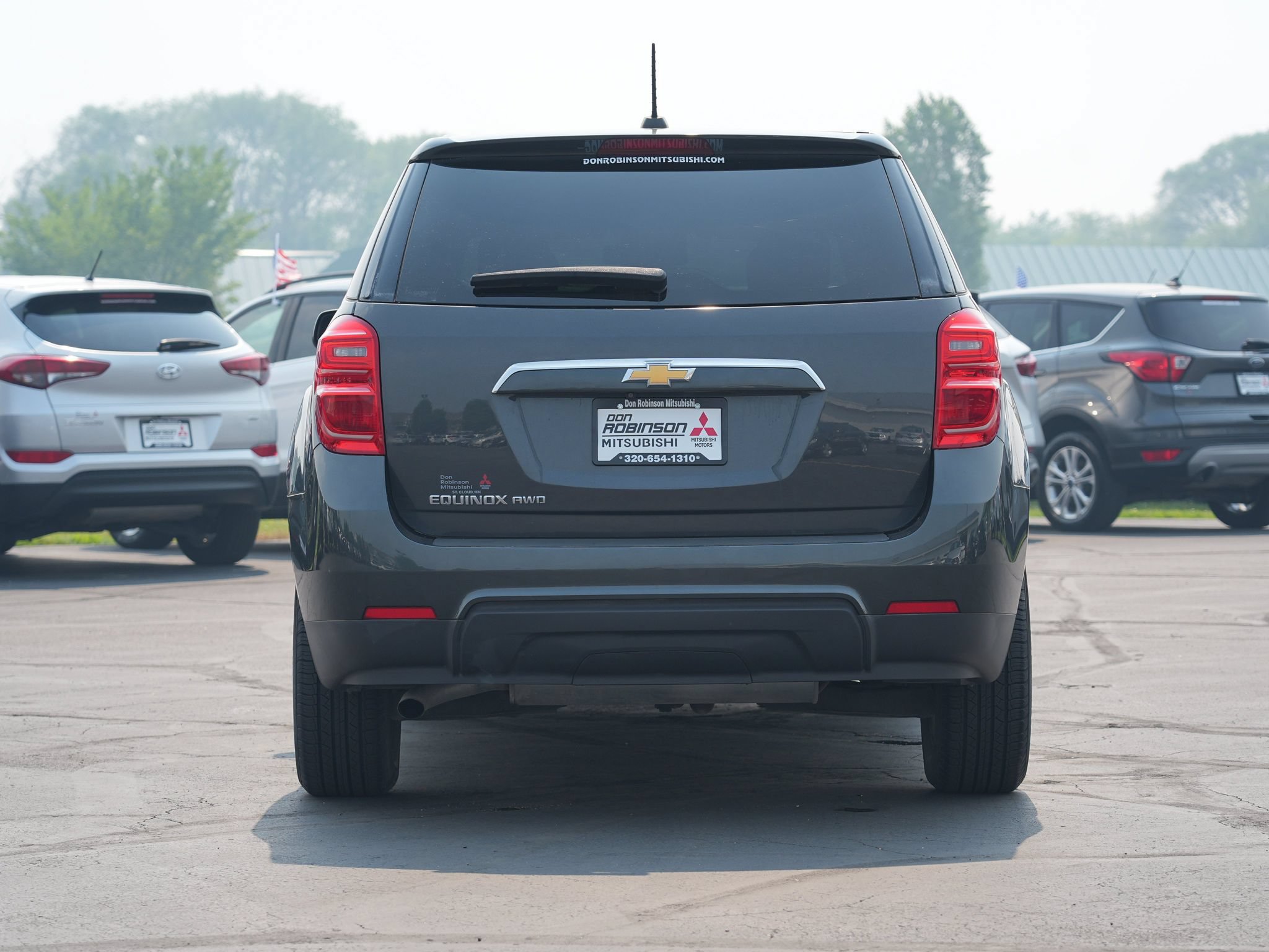 Used 2017 Chevrolet Equinox LS AWD/4WD image 4