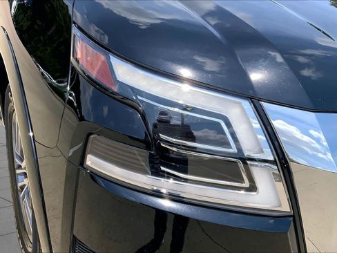 Used 2023 Nissan Armada SL w/ Captain's Chairs Package RWD image 51