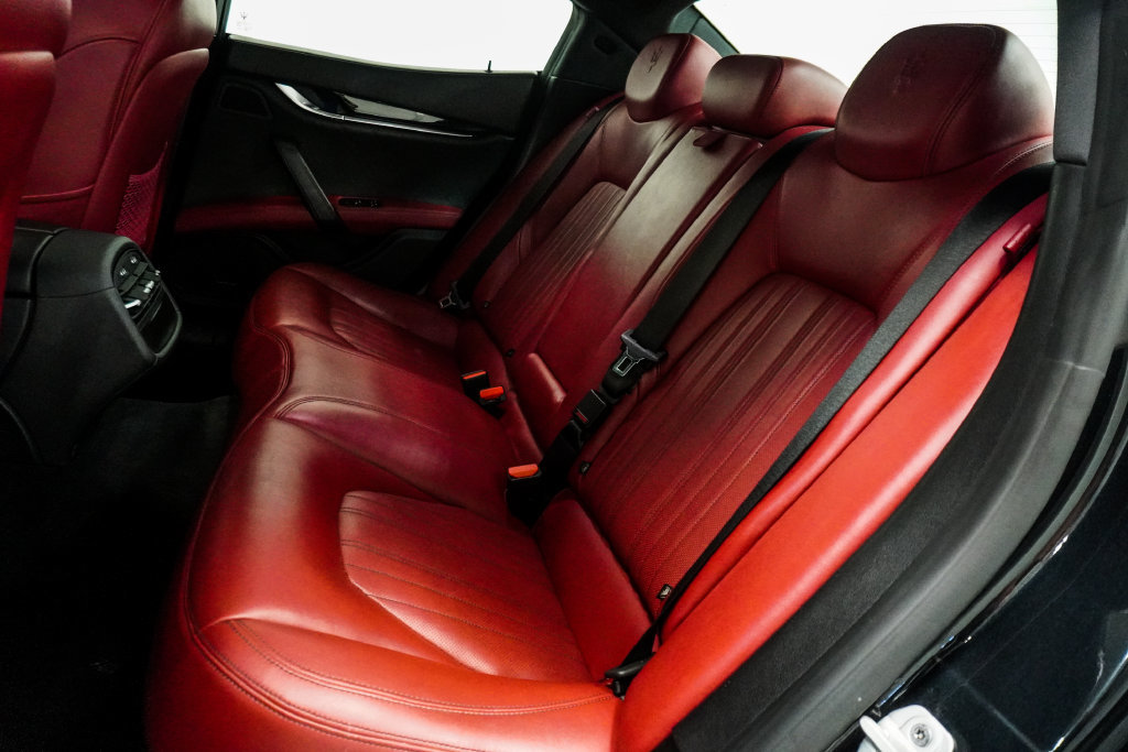 Used 2023 Maserati Ghibli Modena RWD image 9