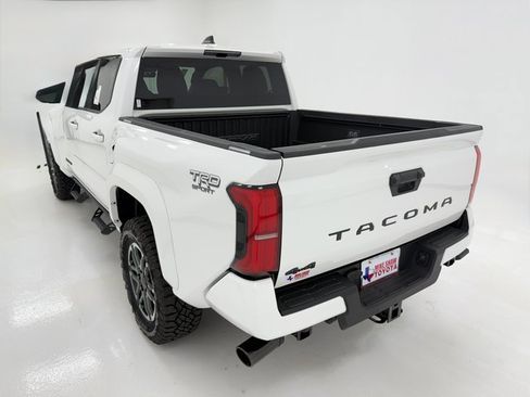 New 2025 Toyota Tacoma TRD Sport image 38