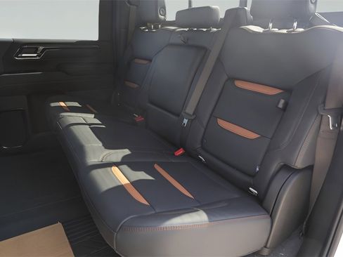 Used 2025 GMC Sierra 2500 AT4 w/ AT4 Premium Plus Package image 21