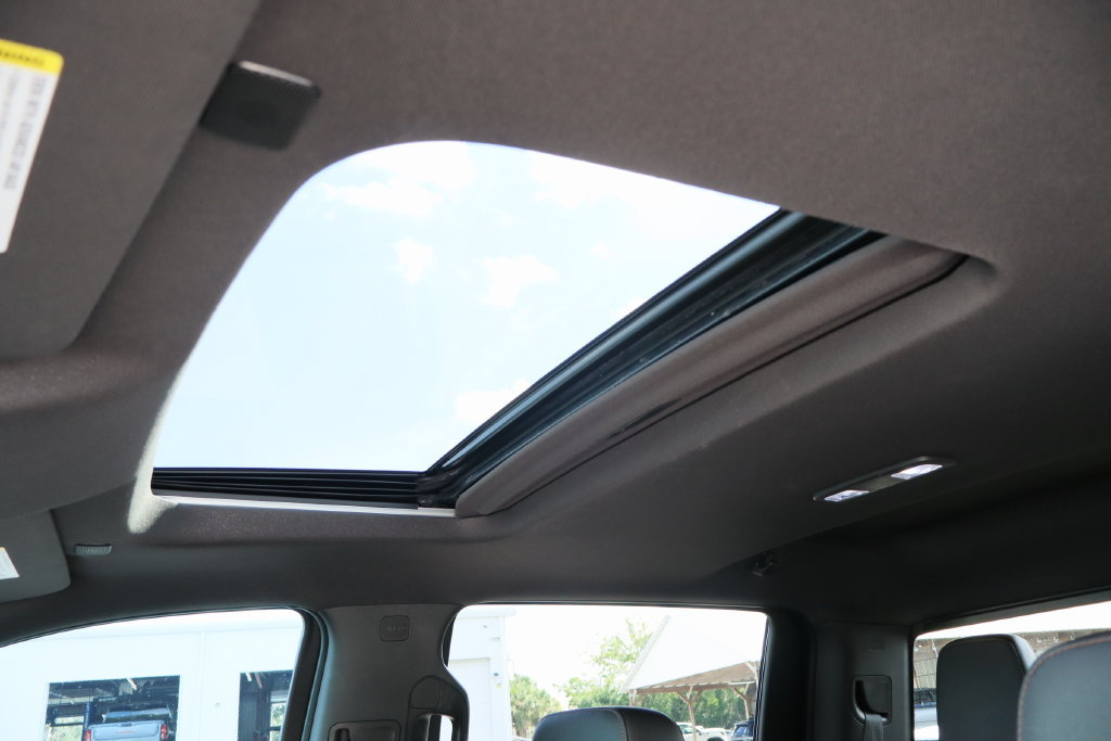 Certified 2021 GMC Sierra 1500 AT4 w/ AT4 Premium Package AWD/4WD image 25