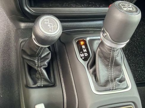 New 2026 Jeep Gladiator Sport AWD/4WD image 31