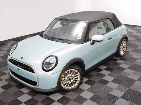 New 2026 MINI Cooper S image 2