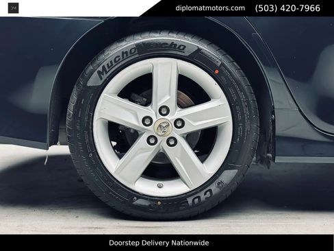 Used 2013 Toyota Camry SE FWD image 39
