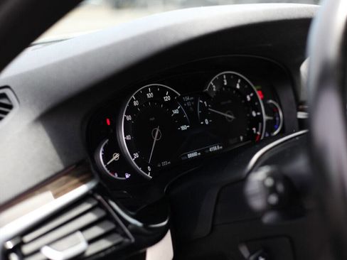 Used 2017 BMW 540i xDrive image 11