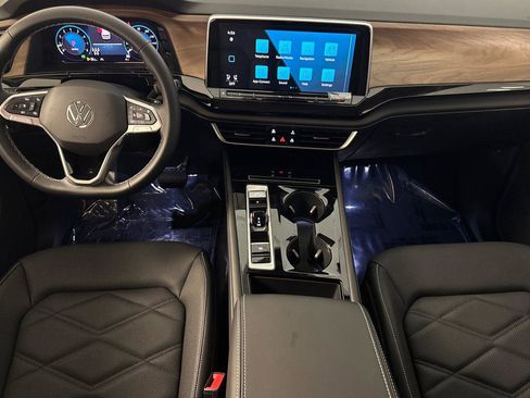 New 2026 Volkswagen Atlas SE image 12