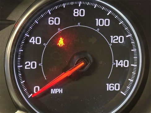 Used 2022 GMC Terrain SLE w/ Driver Convenience Package image 28