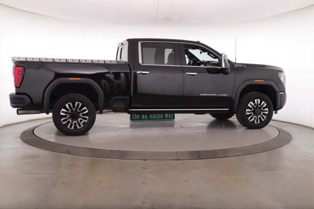 Used 2024 GMC Sierra 2500 Denali Ultimate AWD/4WD image 6