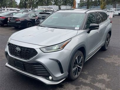 Used 2022 Toyota Highlander XSE