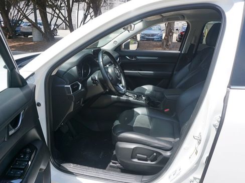 Used 2019 MAZDA CX-5 Touring FWD image 2