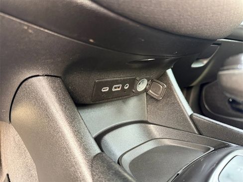 Used 2020 Chevrolet Malibu LS image 23