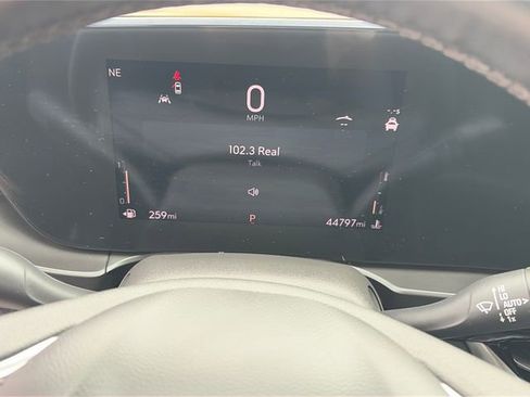 Used 2024 Buick Envista Sport Touring w/ Experience Buick Package image 28