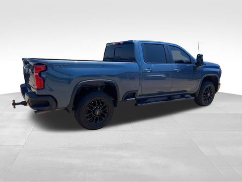 Used 2025 Chevrolet Silverado 2500 LT w/ Trail Boss Package AWD/4WD image 13