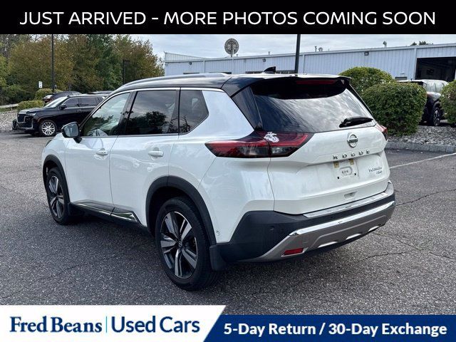 Certified 2021 Nissan Rogue Platinum AWD/4WD image 6