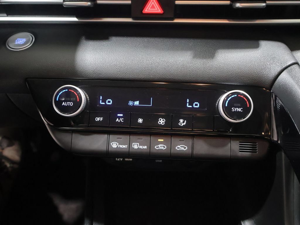 Used 2026 Hyundai Elantra Hybrid FWD image 26