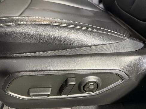 Used 2024 Jeep Grand Cherokee L Limited w/ Luxury Tech Group II image 24