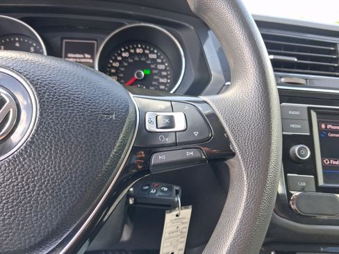 Used 2018 Volkswagen Tiguan S FWD image 16