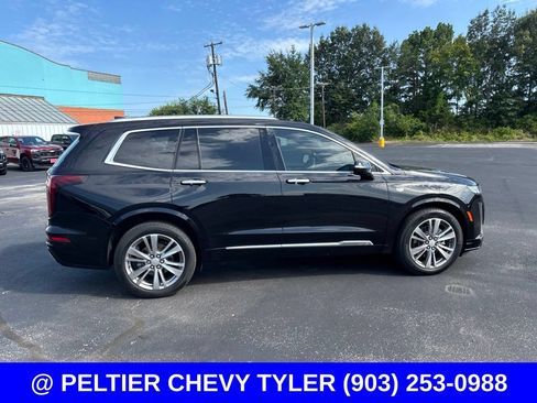 Used 2021 Cadillac XT6 Premium Luxury FWD image 8