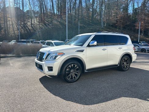 Used 2018 Nissan Armada Platinum image 7