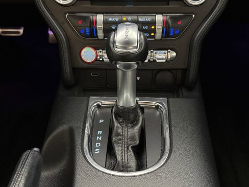 Used 2017 Ford Mustang Premium image 18