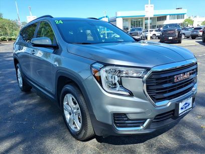 Used 2024 GMC Terrain SLE w/ Driver Convenience Package