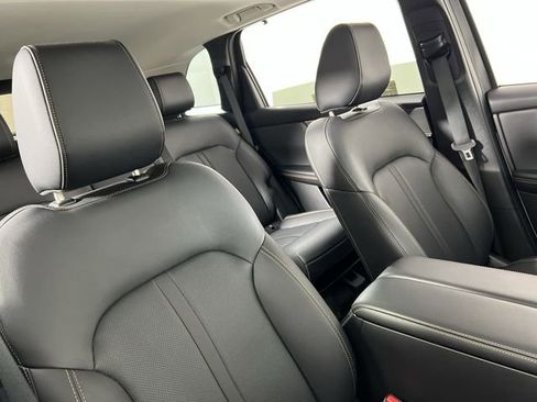 Certified 2025 MAZDA CX-70 3.3 Turbo w/ Premium Package image 24