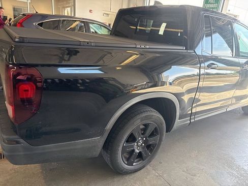 Used 2017 Honda Ridgeline Black Edition image 7