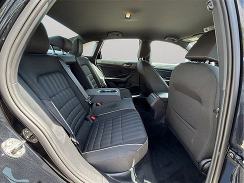 Used 2022 Volkswagen Jetta Sport image 29