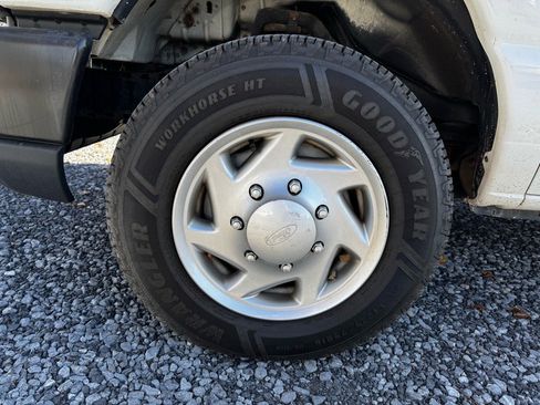 Used 2014 Ford E-150 and Econoline 150 w/ Commercial Cargo Van Package image 7