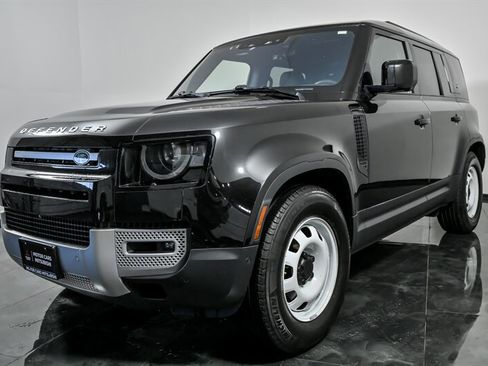 Used 2021 Land Rover Defender 110 image 5