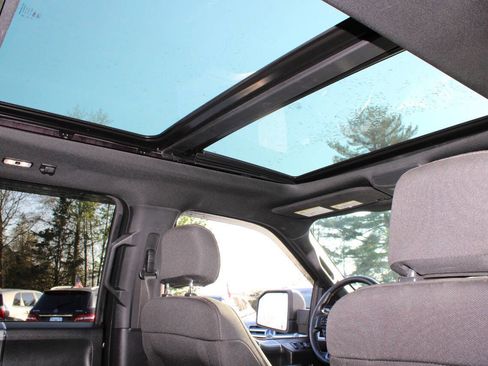 Used 2016 Ford F150 XLT w/ Equipment Group 302A Luxury image 19