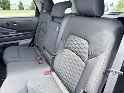 Certified 2022 Nissan Pathfinder SV AWD/4WD image 17