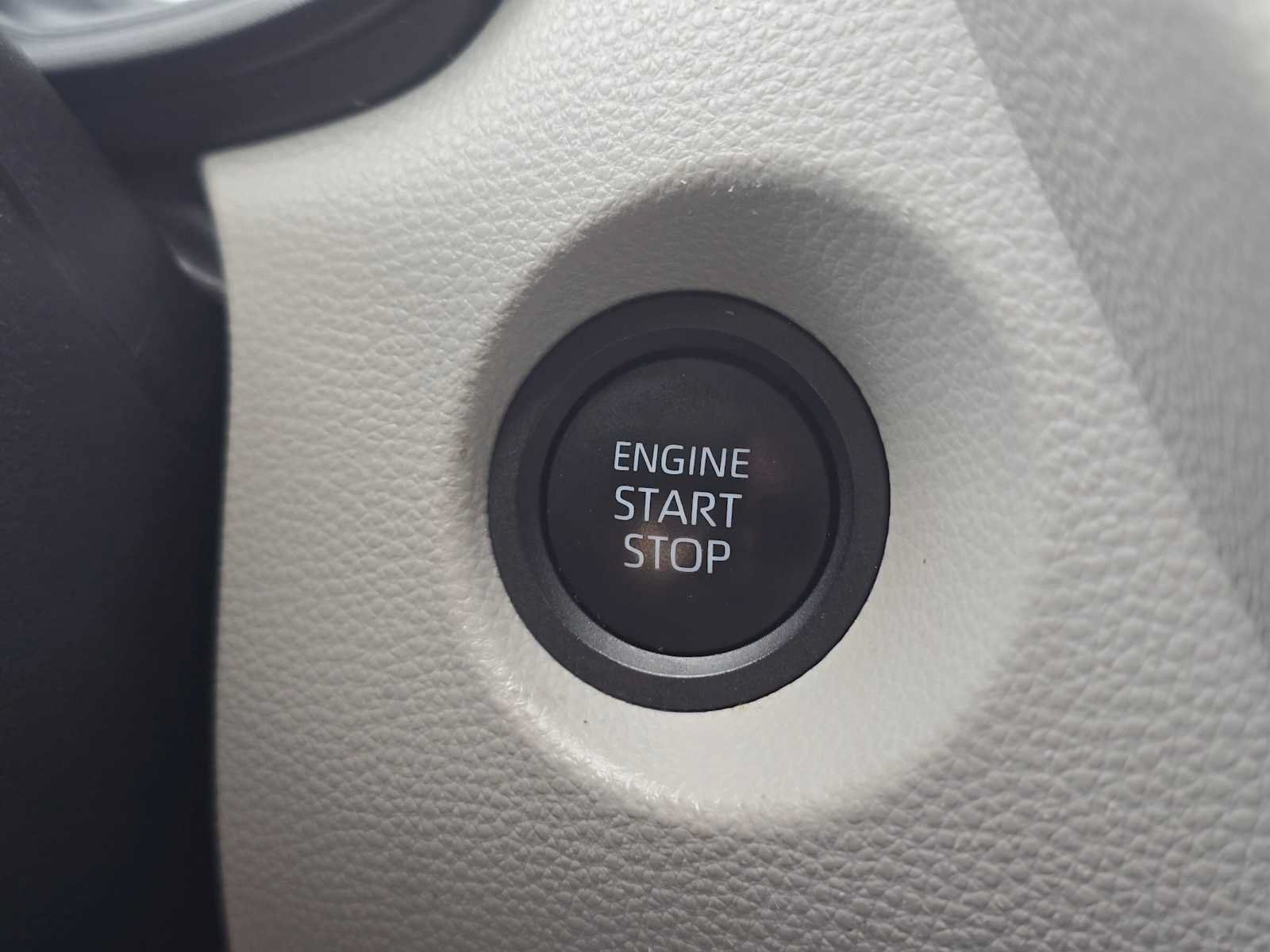 Certified 2024 Toyota Corolla Cross LE AWD/4WD image 30