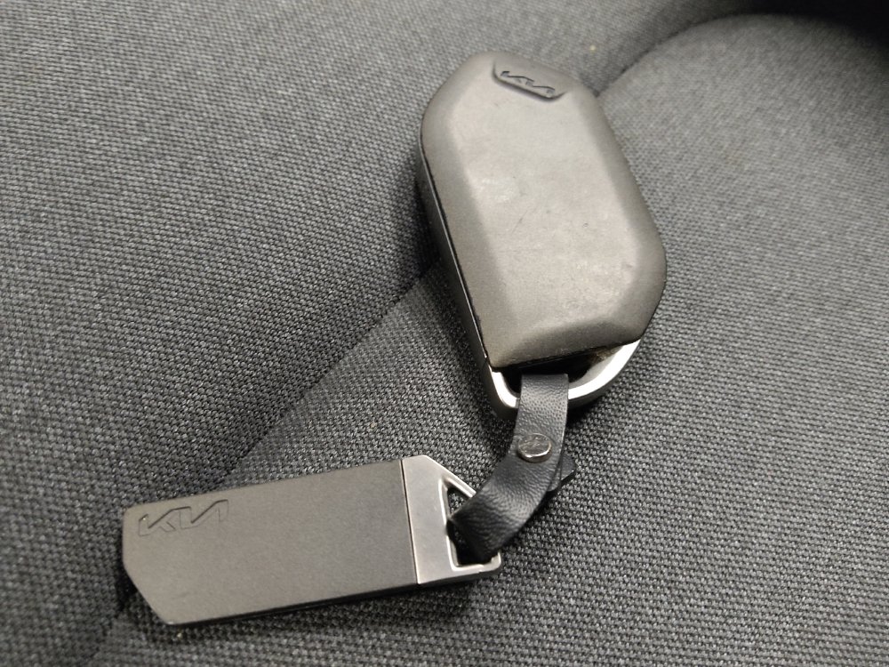 Used 2025 Kia K4 FWD image 32