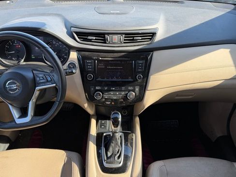 Used 2020 Nissan Rogue SL image 9