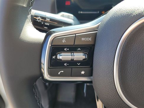 New 2026 Kia Carnival EX image 11