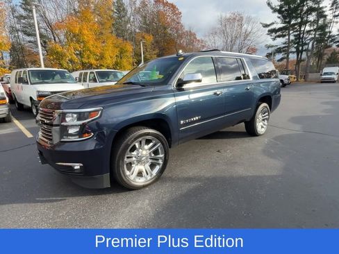 Certified 2020 Chevrolet Suburban Premier w/ Premier Plus Edition image 4