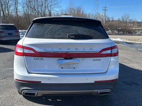 Used 2018 Lincoln MKX Reserve w/ Driver Assistance Package image 4