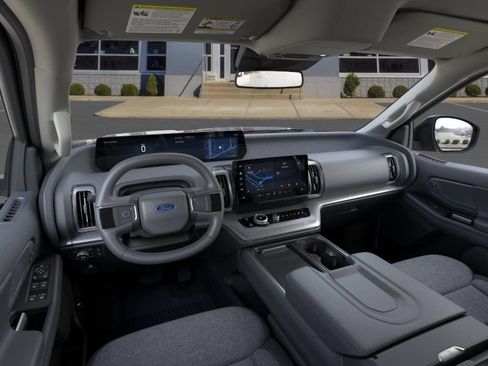 New 2026 Ford Expedition Active AWD/4WD image 9