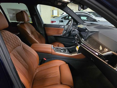 New 2026 BMW X5 M60i image 10