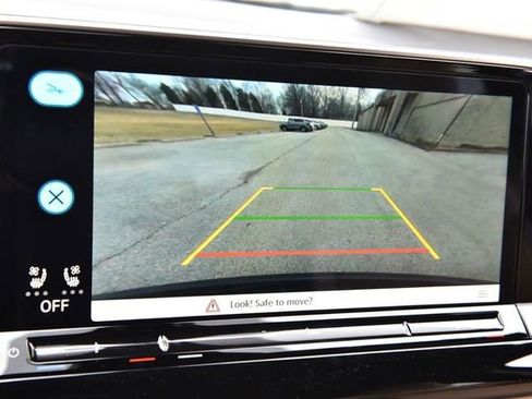 New 2026 Volkswagen Atlas Cross Sport SE image 12