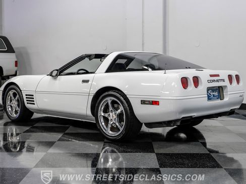 Used 1994 Chevrolet Corvette Coupe image 8