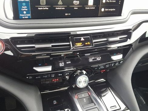 Certified 2026 Acura MDX FWD w/ Technology Package image 17