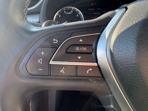Used 2021 INFINITI QX50 Luxe FWD image 17