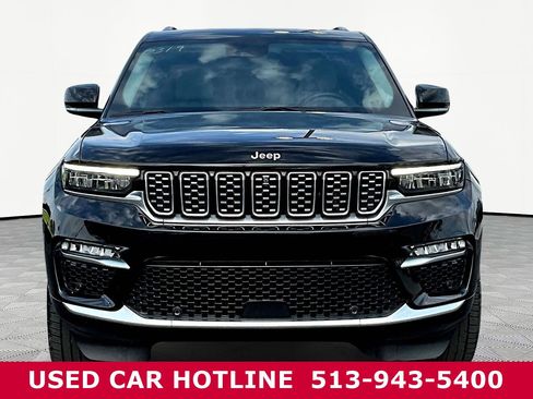 Used 2022 Jeep Grand Cherokee Summit w/ Luxury Tech Group V image 2