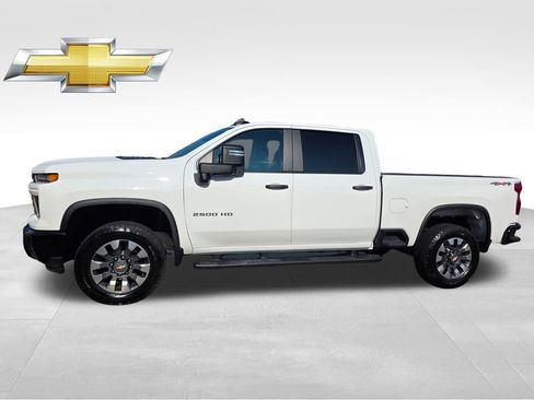 Certified 2024 Chevrolet Silverado 2500 Custom w/ Custom Value Package image 3